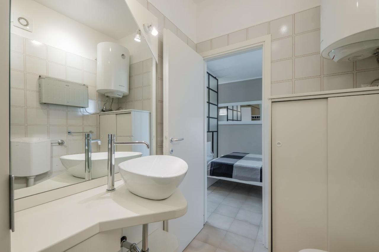 Casa Lugana 9 - Monolocale Con Piscina Fronte Lago Сирмионе Экстерьер фото