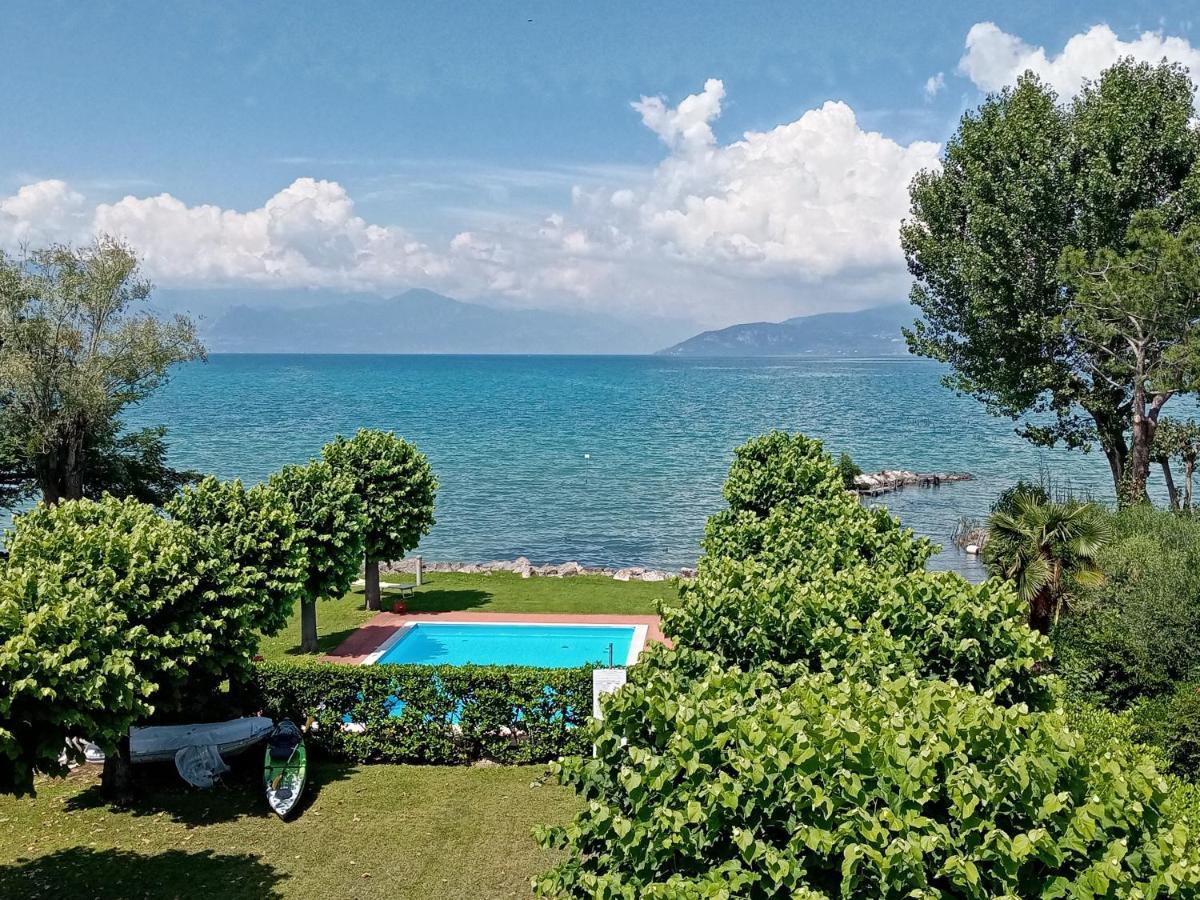 Casa Lugana 9 - Monolocale Con Piscina Fronte Lago Сирмионе Экстерьер фото